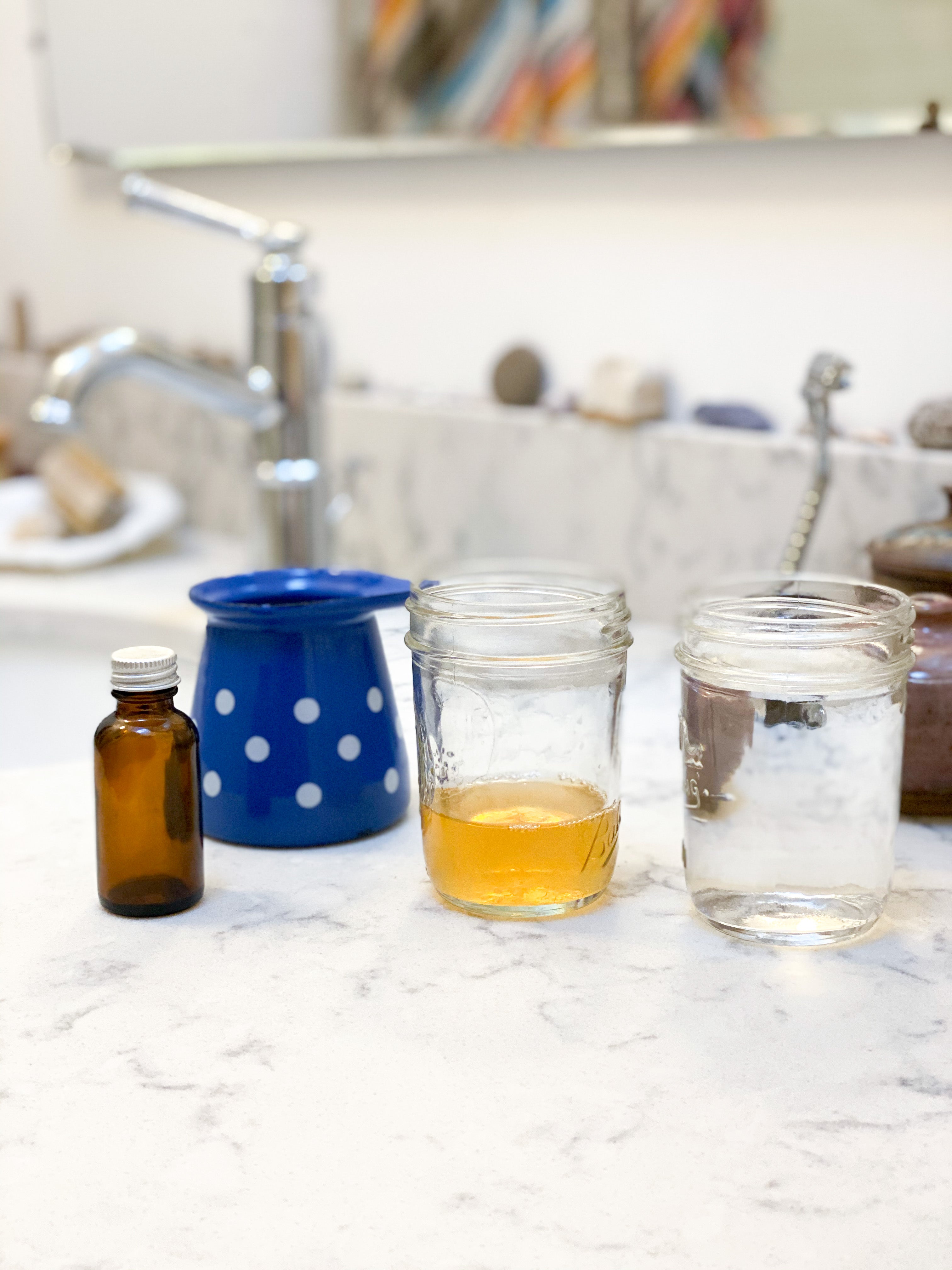 Herbal Vinegar Rinse Recipe: Natural Hair Care for Shine and Scalp Health