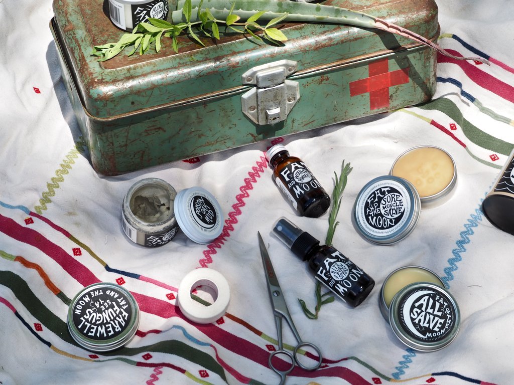 Herbal Summer First Aid: Natural Remedies for Common Warm-Weather Ailments