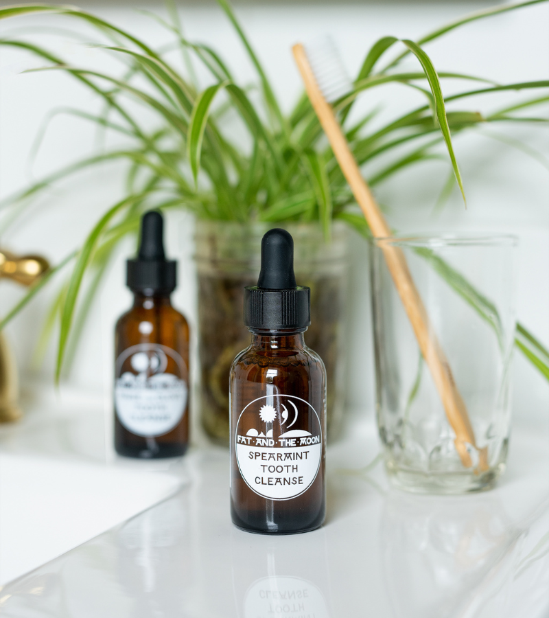 Spearmint Tooth Cleanse